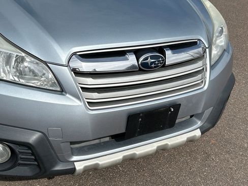 Used 2013 Subaru Outback 2.5i Limited image 22