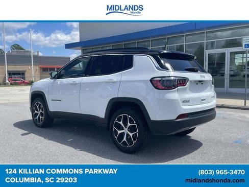 Used 2024 Jeep Compass Limited AWD/4WD image 4