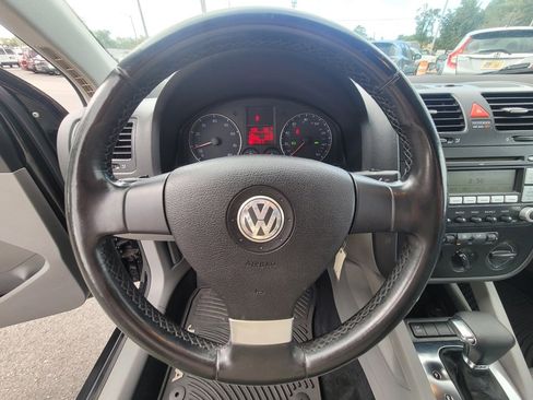 Used 2009 Volkswagen Jetta Wolfsburg Edition image 13