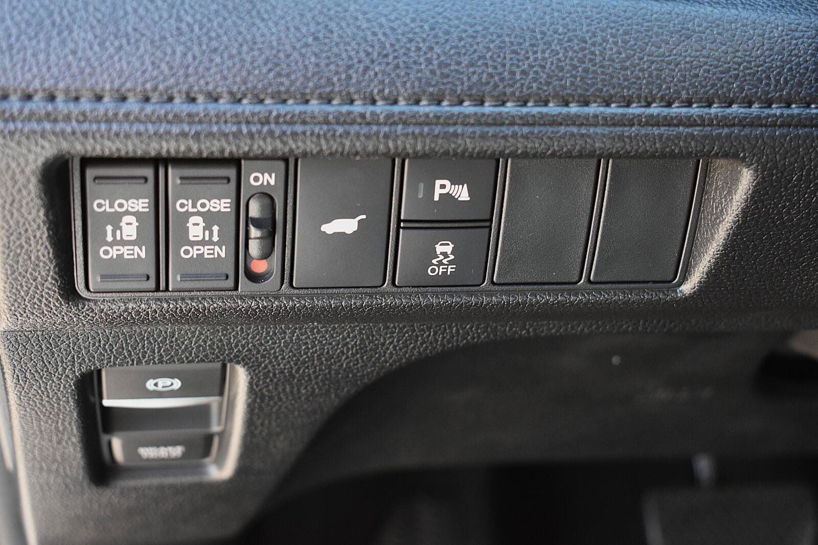 Used 2025 Honda Odyssey Elite image 28