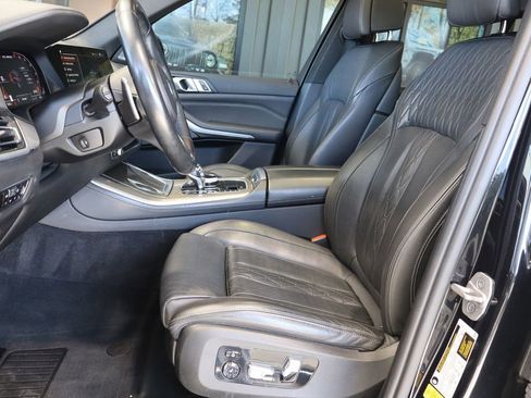 Used 2022 BMW X5 M50i w/ Executive Package image 13