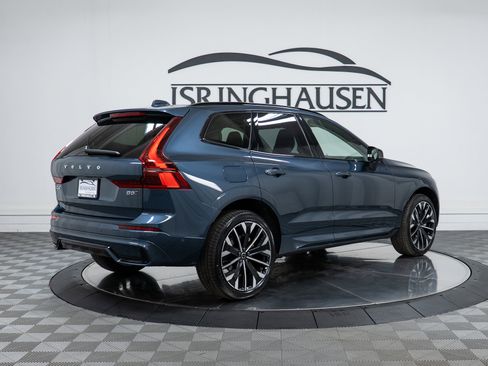 New 2026 Volvo XC60 B5 Ultra w/ Climate Package image 5