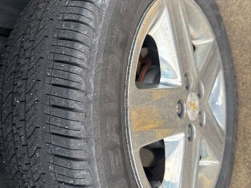 Used 2015 Chevrolet Equinox LTZ image 12