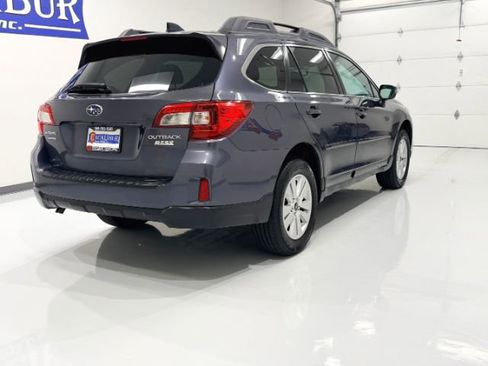 Used 2016 Subaru Outback 2.5i Premium image 13