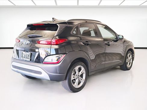 Used 2023 Hyundai Kona SEL FWD image 4