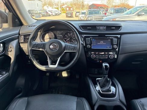 Used 2017 Nissan Rogue SL w/ SL Premium Package image 21