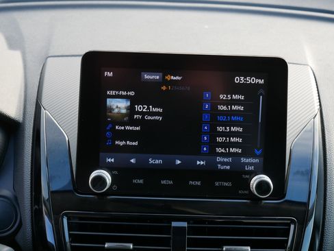 Used 2022 Mitsubishi Eclipse Cross LE image 22