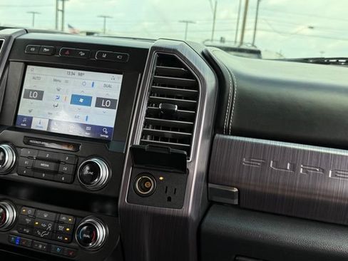Used 2021 Ford F450 Limited w/ FX4 Off-Road Package AWD/4WD image 29