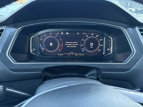 Used 2020 Volkswagen Tiguan SEL w/ 3rd Row Seat Package image 33