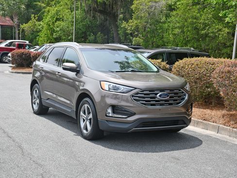 Used 2019 Ford Edge SEL w/ Equipment Group 201A AWD/4WD image 6