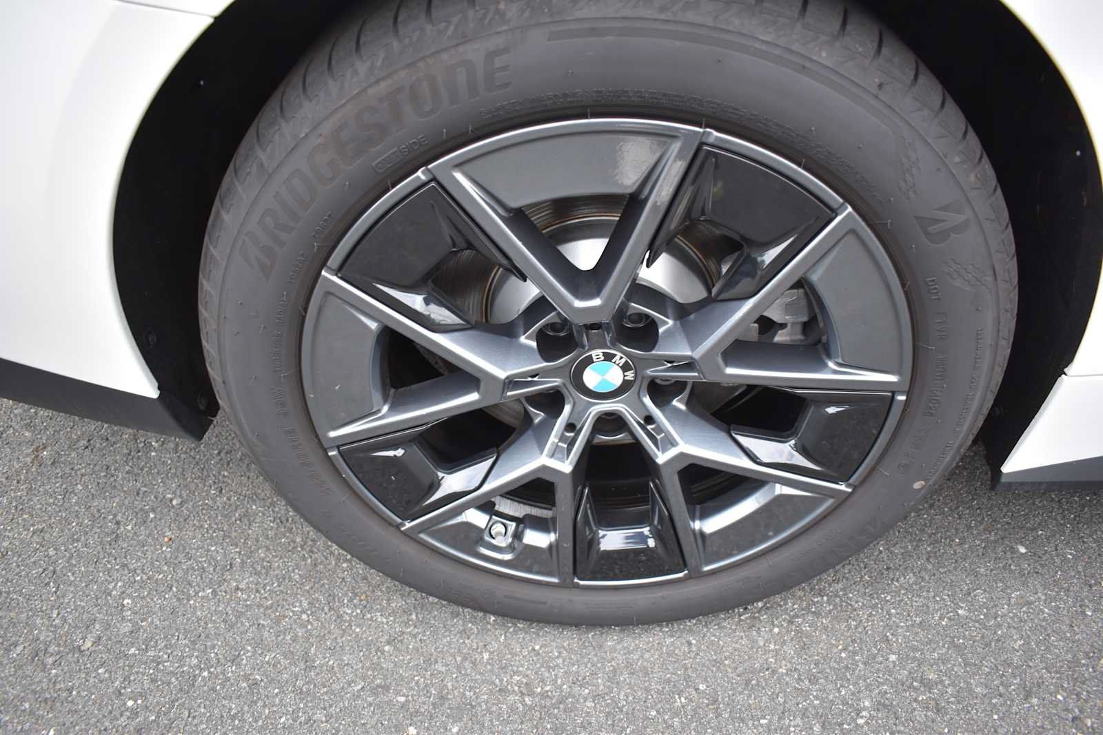 Used 2026 BMW i4 xDrive40i w/ Premium Package AWD/4WD image 24