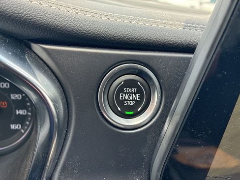 Used 2023 Chevrolet Blazer LT w/ Convenience Package image 12