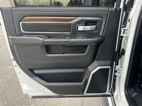 Used 2024 RAM 2500 Laramie image 28