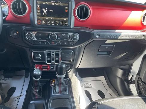 Used 2020 Jeep Wrangler Unlimited Rubicon AWD/4WD image 32