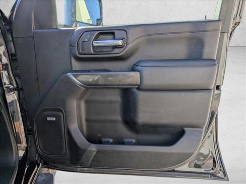 Used 2022 GMC Sierra 2500 AT4 w/ AT4 Premium Plus Package image 30