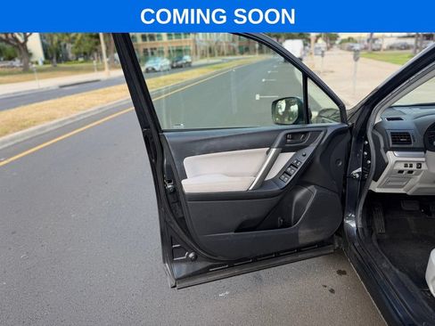 Used 2015 Subaru Forester 2.5i Premium w/ All-Weather Package AWD/4WD image 12