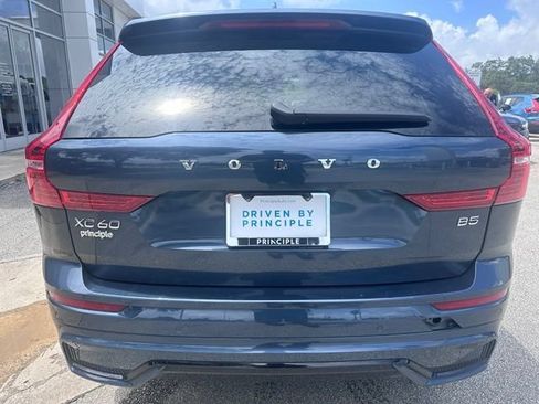 Certified 2023 Volvo XC60 B5 Ultimate w/ Climate Package FWD image 6