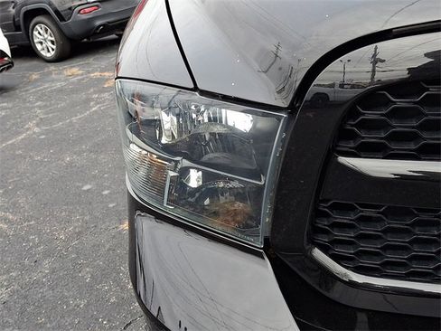 Used 2018 RAM 1500 Big Horn image 9