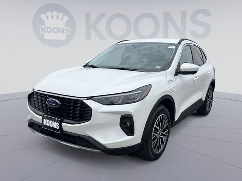 Used 2025 Ford Escape SE w/ PHEV Premium Package image 1