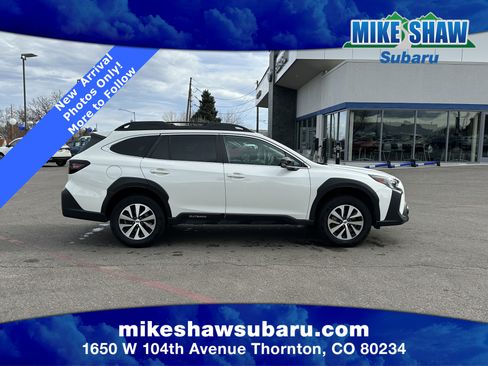 Used 2023 Subaru Outback Premium image 4
