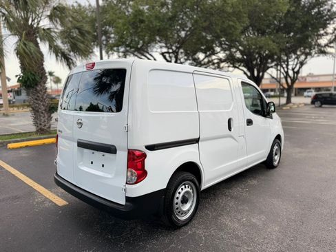 Used 2021 Nissan NV200 S w/ Back Door Glass Package FWD image 5