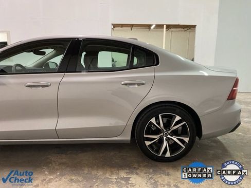 Used 2025 Volvo S60 B5 Core image 8