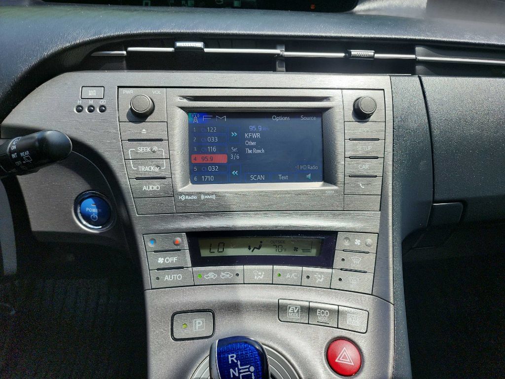 Used 2012 Toyota Prius Three w/ Solar Roof Pkg FWD image 22
