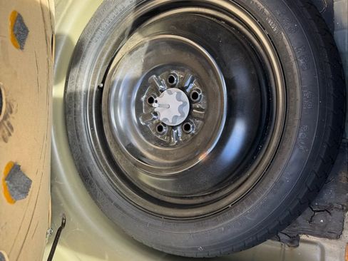 Used 2010 Toyota Camry SE image 25