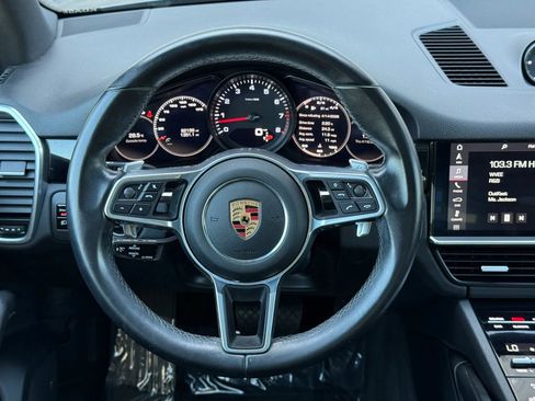 Used 2019 Porsche Cayenne image 16