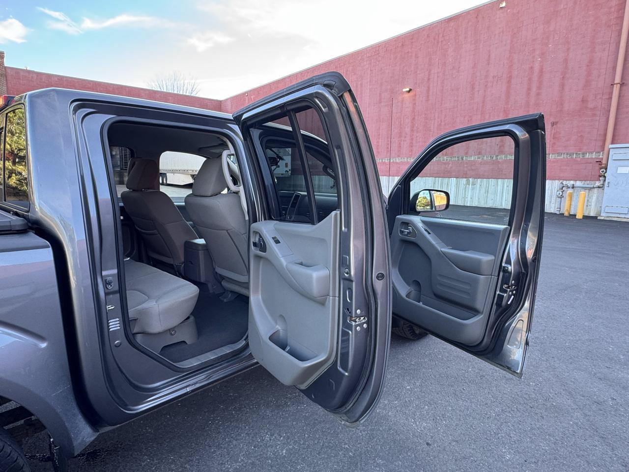 Used 2019 Nissan Frontier SV w/ Value Truck Package AWD/4WD image 20