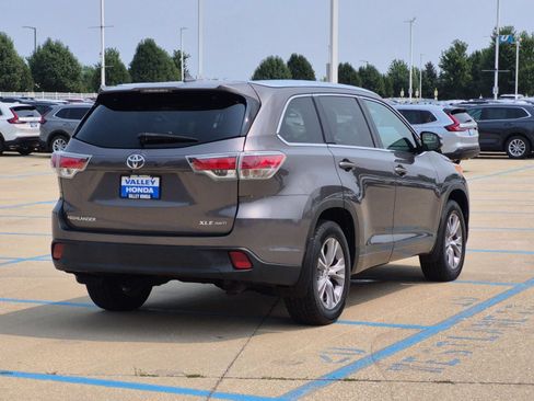 Used 2014 Toyota Highlander XLE AWD/4WD image 6