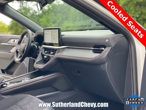 Used 2025 Ford Explorer ST image 19