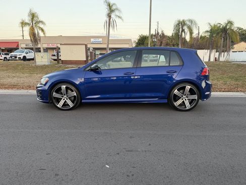 Used 2017 Volkswagen Golf R 4-Door image 5