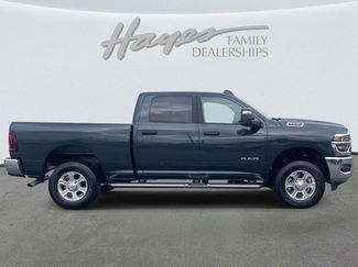 Used 2025 RAM 2500 Big Horn video 2