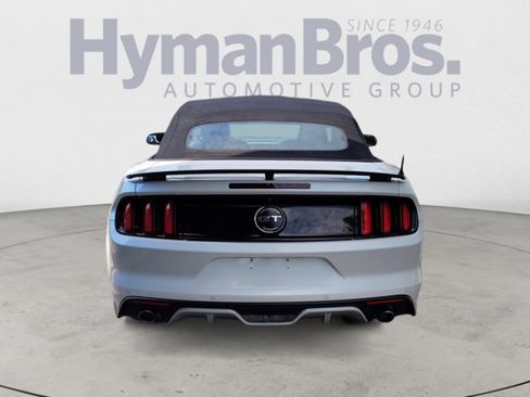 Used 2017 Ford Mustang GT Premium w/ Equipment Group 401A RWD image 4