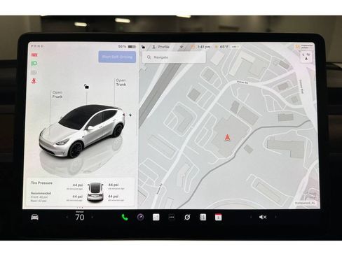 Used 2023 Tesla Model Y Performance image 30