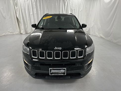 Used 2018 Jeep Compass Latitude w/ Popular Equipment Group image 8