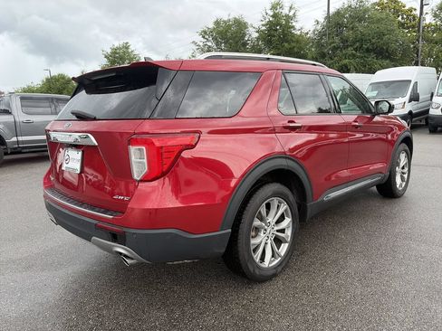 Used 2023 Ford Explorer Limited AWD/4WD image 7