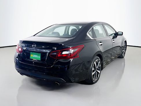 Used 2018 Nissan Altima 2.5 SR FWD image 10