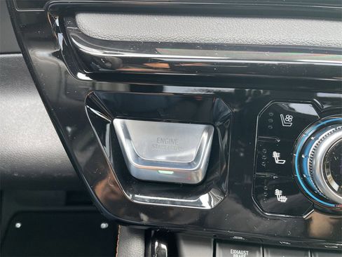 New 2026 GMC Sierra 2500 AT4 w/ AT4 Premium Plus Package image 17