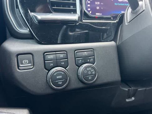 Certified 2025 Chevrolet Silverado 1500 RST AWD/4WD image 16