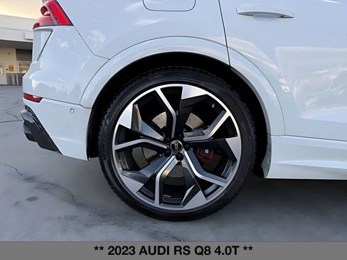 Used 2023 Audi RS Q8 w/ Black Optic Package image 22