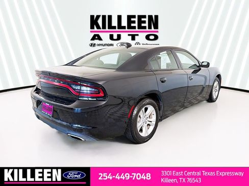 Used 2023 Dodge Charger SXT image 8