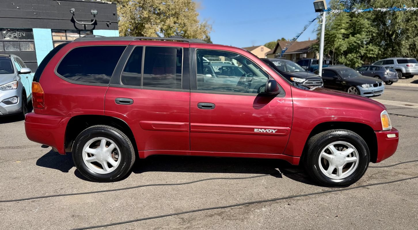 Used 2004 GMC Envoy SLE w/ Preferred Equipment Group AWD/4WD image 2