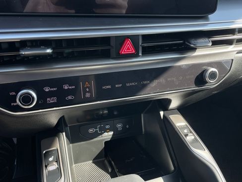 New 2026 Kia Sorento S image 18