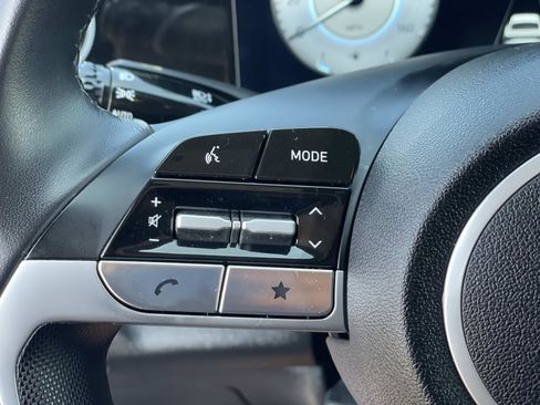 Certified 2024 Hyundai Elantra SEL w/ Convenience Package image 8