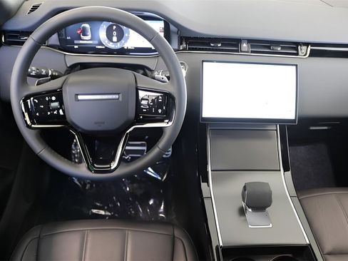 Used 2024 Land Rover Range Rover Evoque Dynamic SE image 13