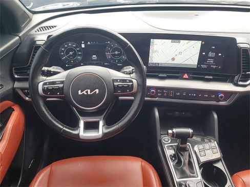 Used 2023 Kia Sportage SX image 16