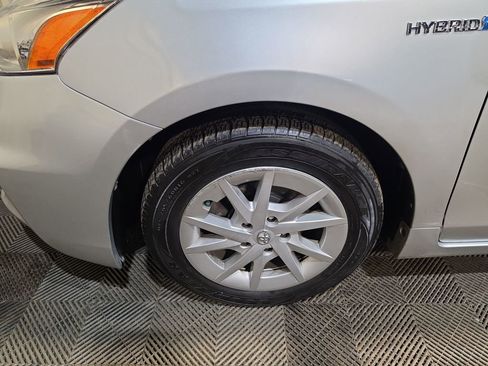 Used 2014 Toyota Prius V Three FWD image 18