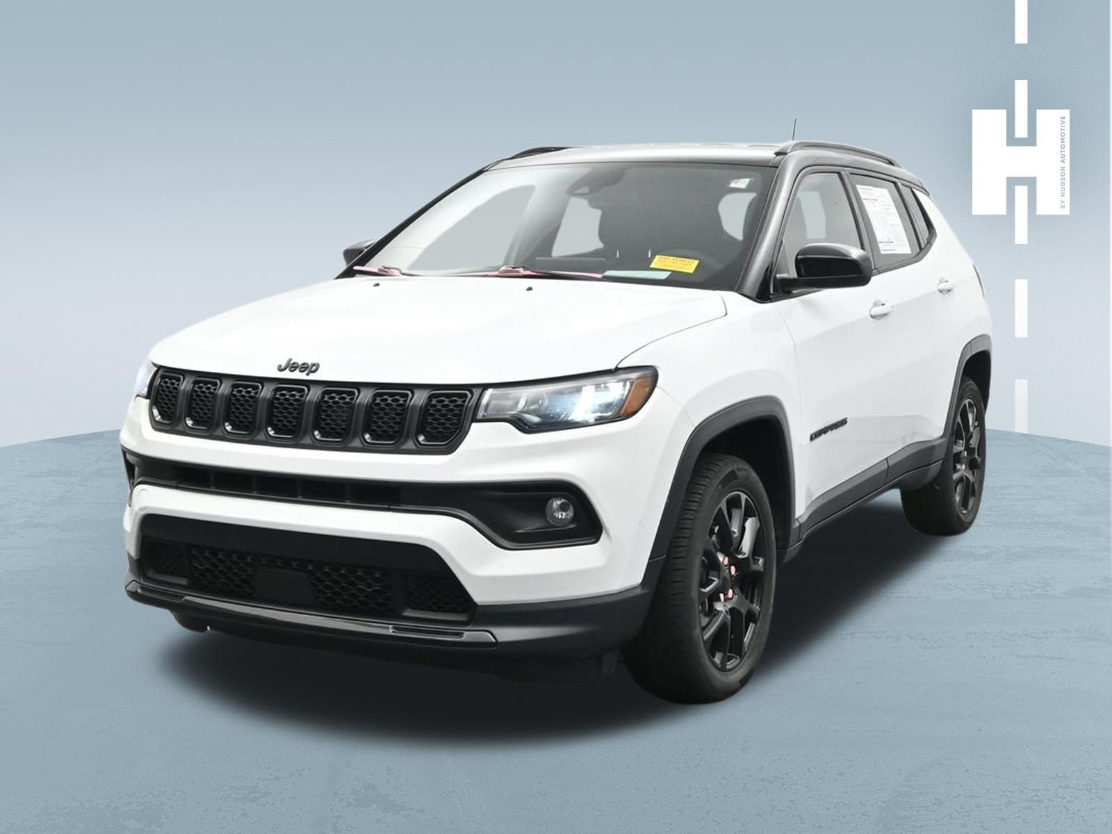 Used 2023 Jeep Compass Latitude AWD/4WD image 1